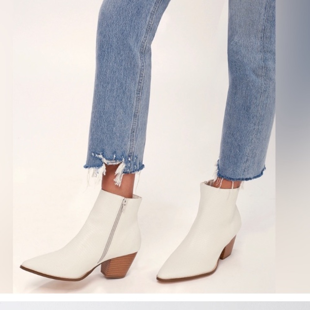 Lulus bone snakeskin booties